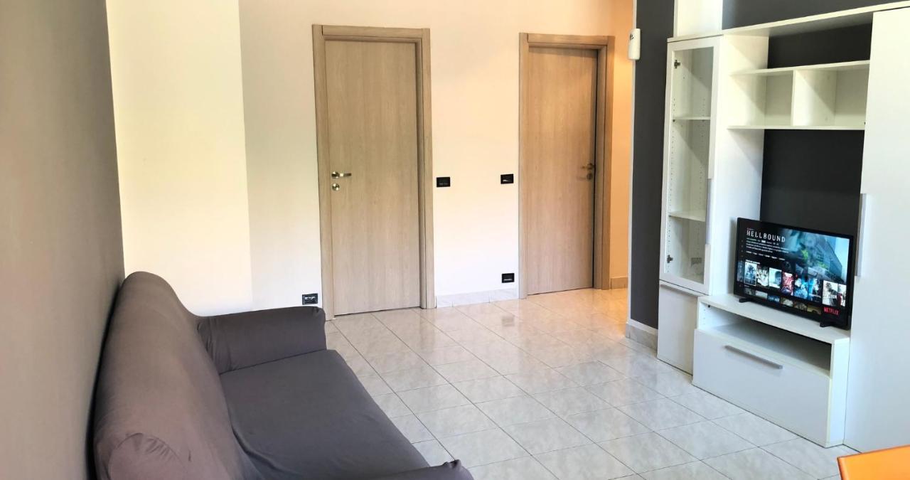 Appartamento Moderno Vicino Stazione E Centro Citta Alessandria Exterior foto